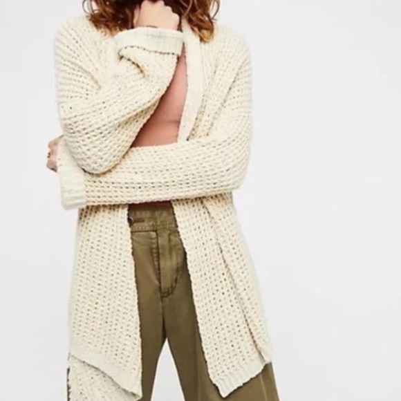 Free People Sweaters - Free People I’ll Be Around Cardigan size medium - Silk and cotton blend